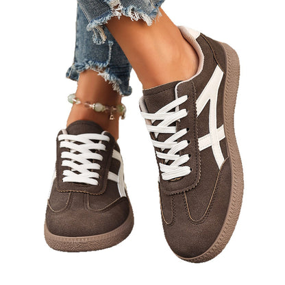 Sneakers Ortopediche Aggraziate dal Look Moderno