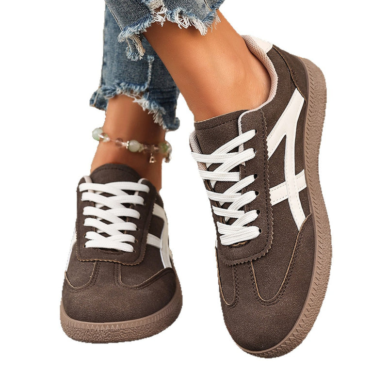 Sneakers Ortopediche Aggraziate dal Look Moderno