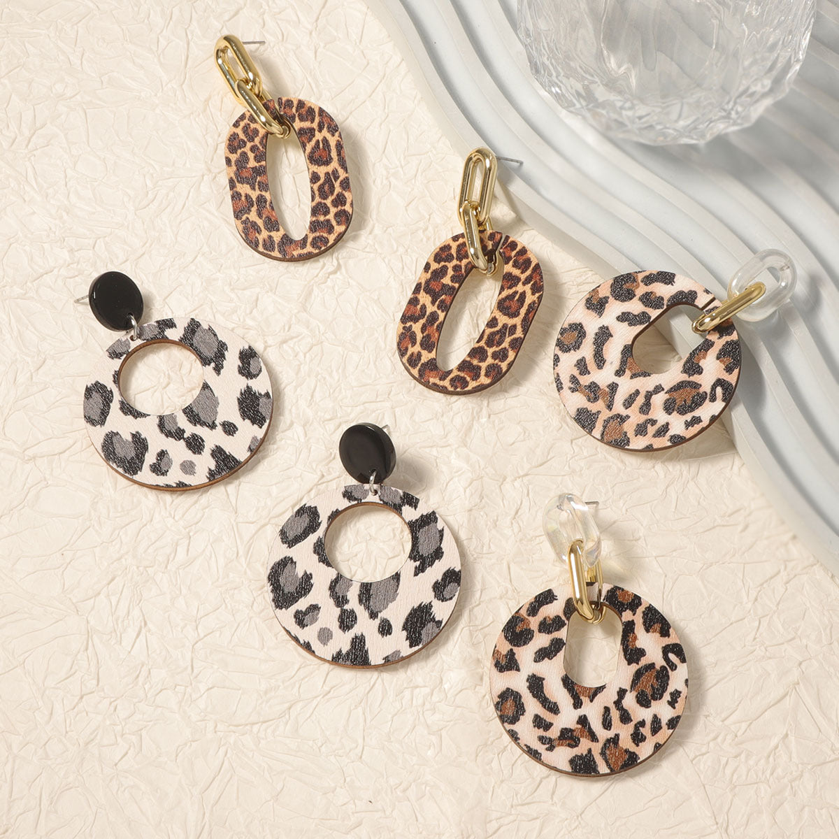 Orecchino classico dal fascino senza tempo