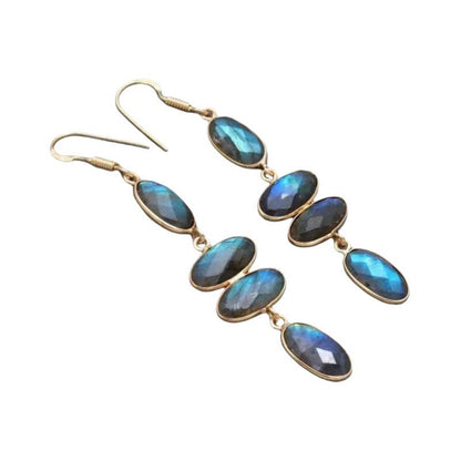 Orecchino classico dal fascino senza tempo