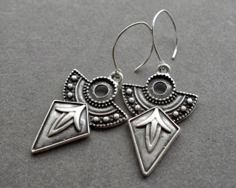 Orecchino bellissimo con stile unico