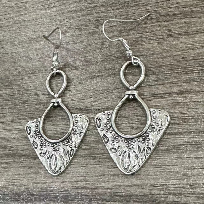 Orecchino vintage fatto a mano