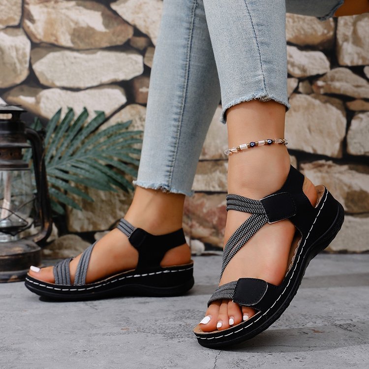 Sandali Ortopediche Aggraziate dal Look Moderno