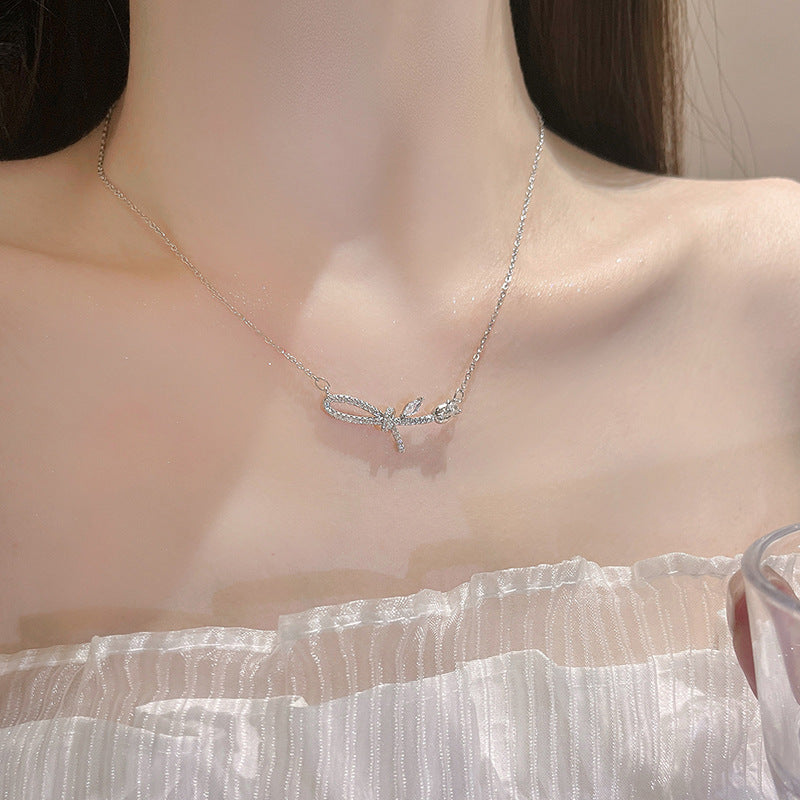 Gioiello artigianale delicato