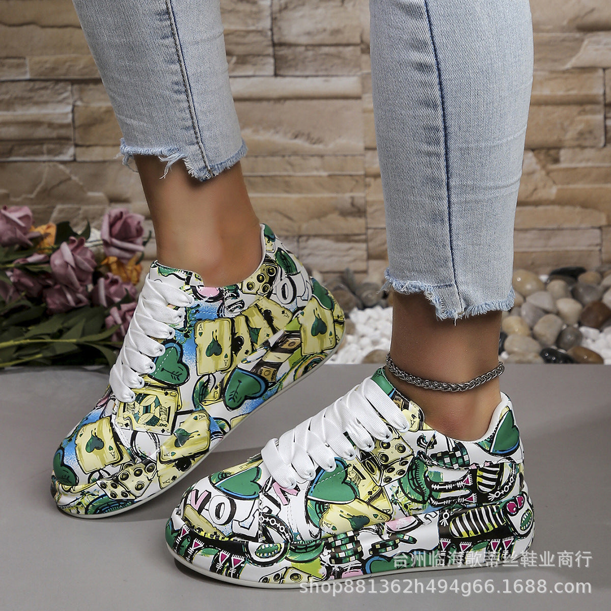 Scarpe Ortopediche Aggraziate dal Look Moderno