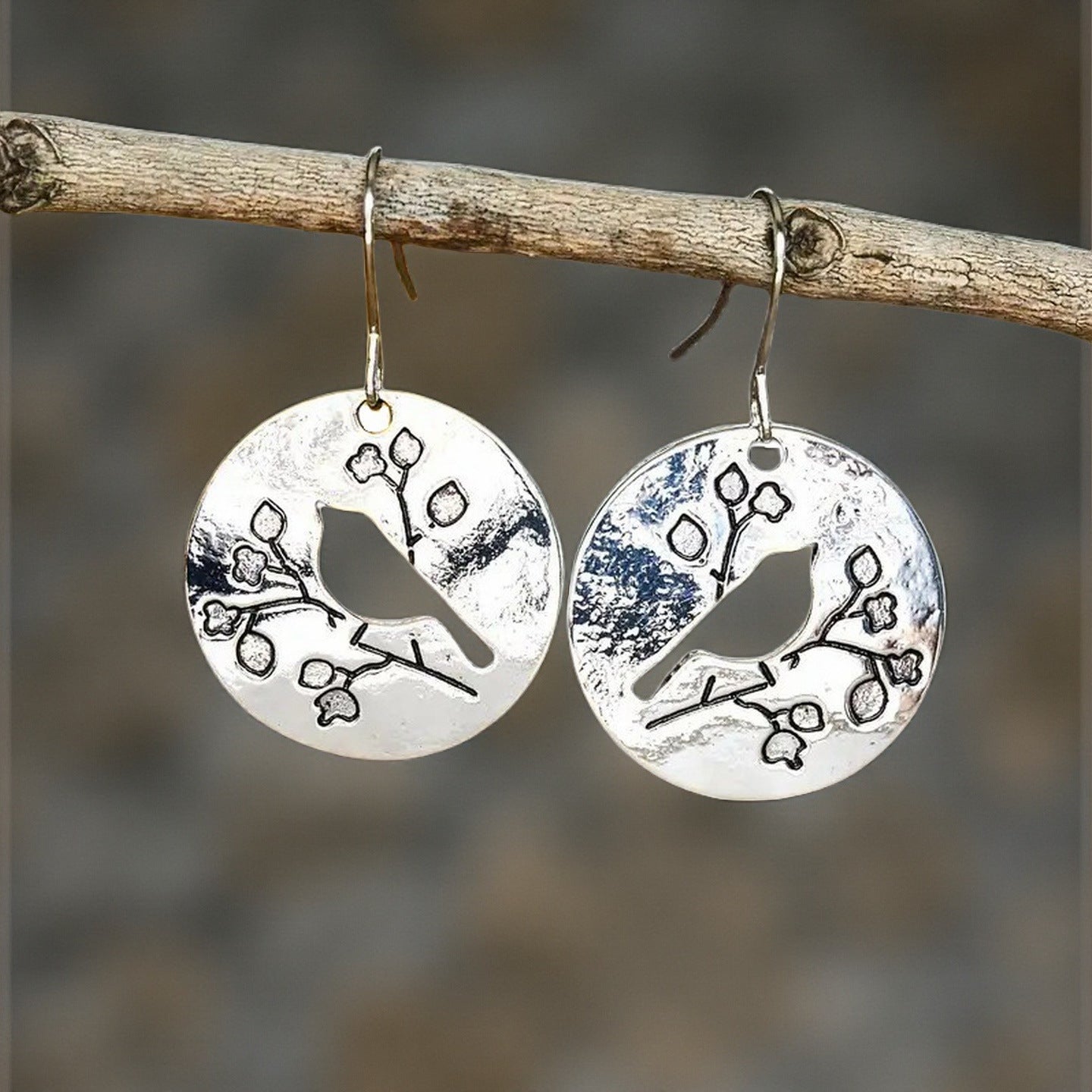 Orecchino vintage fatto a mano