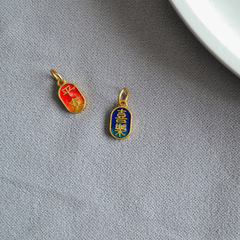 Oro Orecchino artigianale delicato