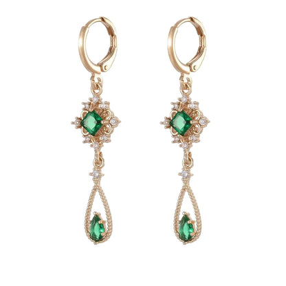 Orecchino artigianale delicato