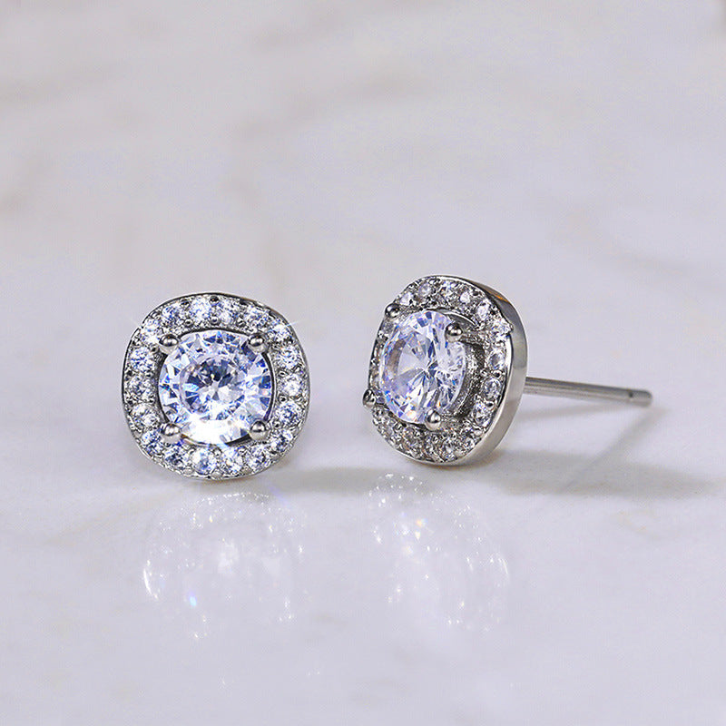 Orecchino affascinante per ogni occasione