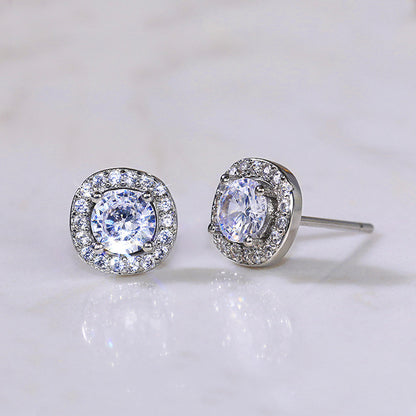 Orecchino affascinante per ogni occasione