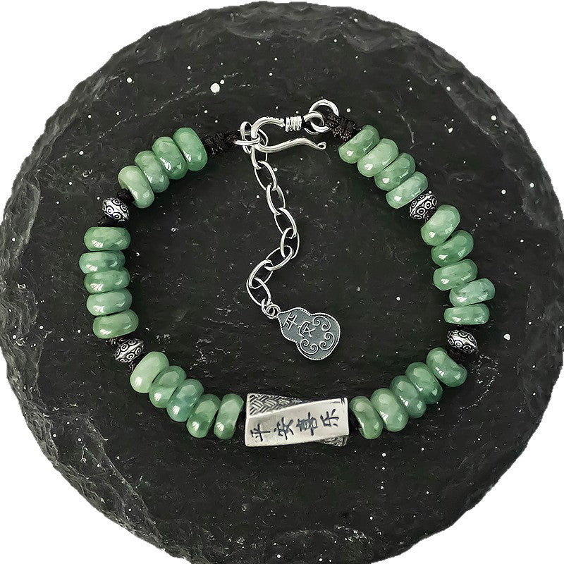 Gioiello artigianale delicato