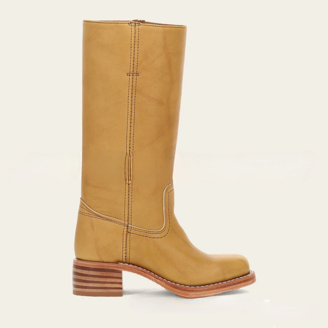 Stivali ortopedici aggraziati per un look moderno