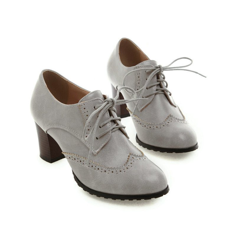 Scarpe Ortopediche Aggraziate dal Look Moderno