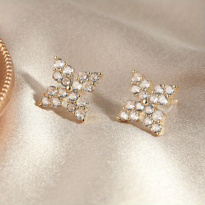 Orecchino classico dal fascino senza tempo