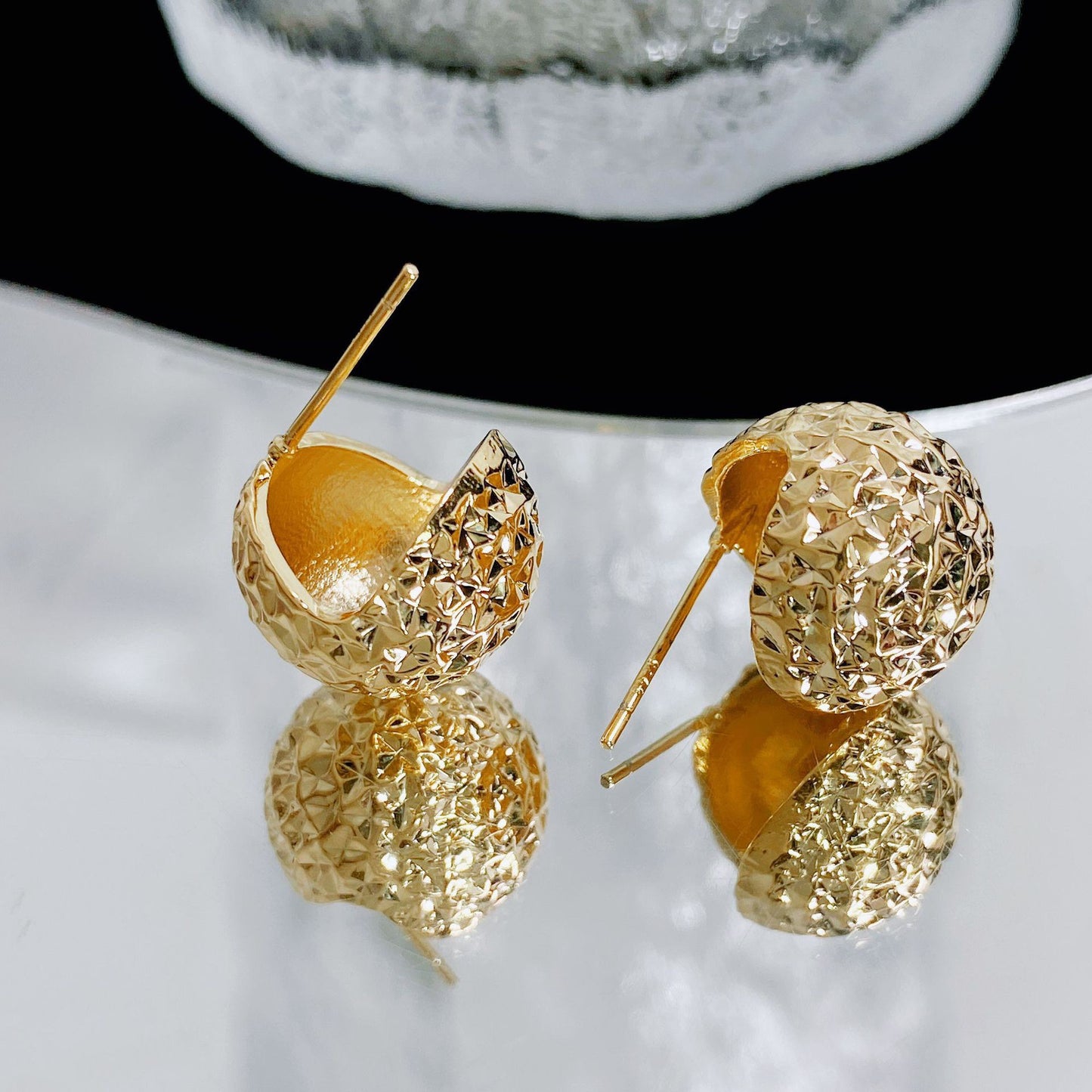 Orecchino romantico per momenti speciali