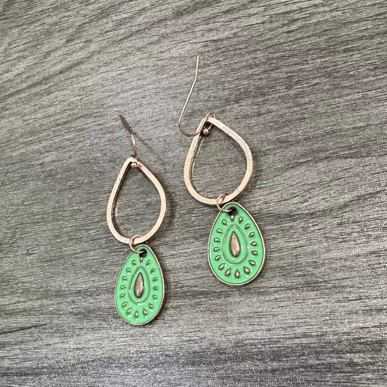 Orecchino bellissimo con stile unico