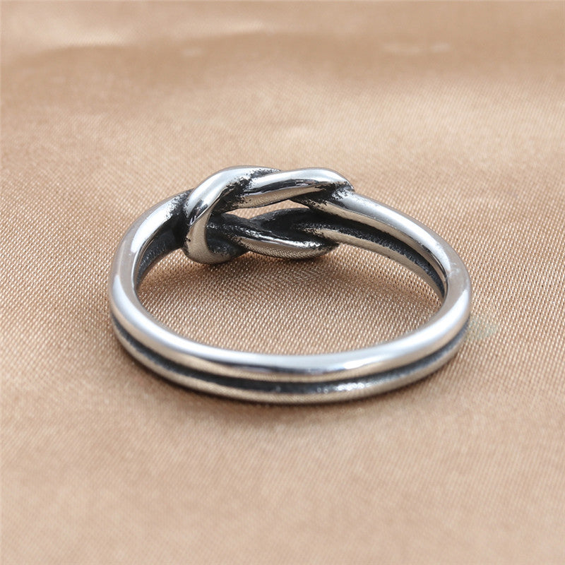 Anello artigianale delicato