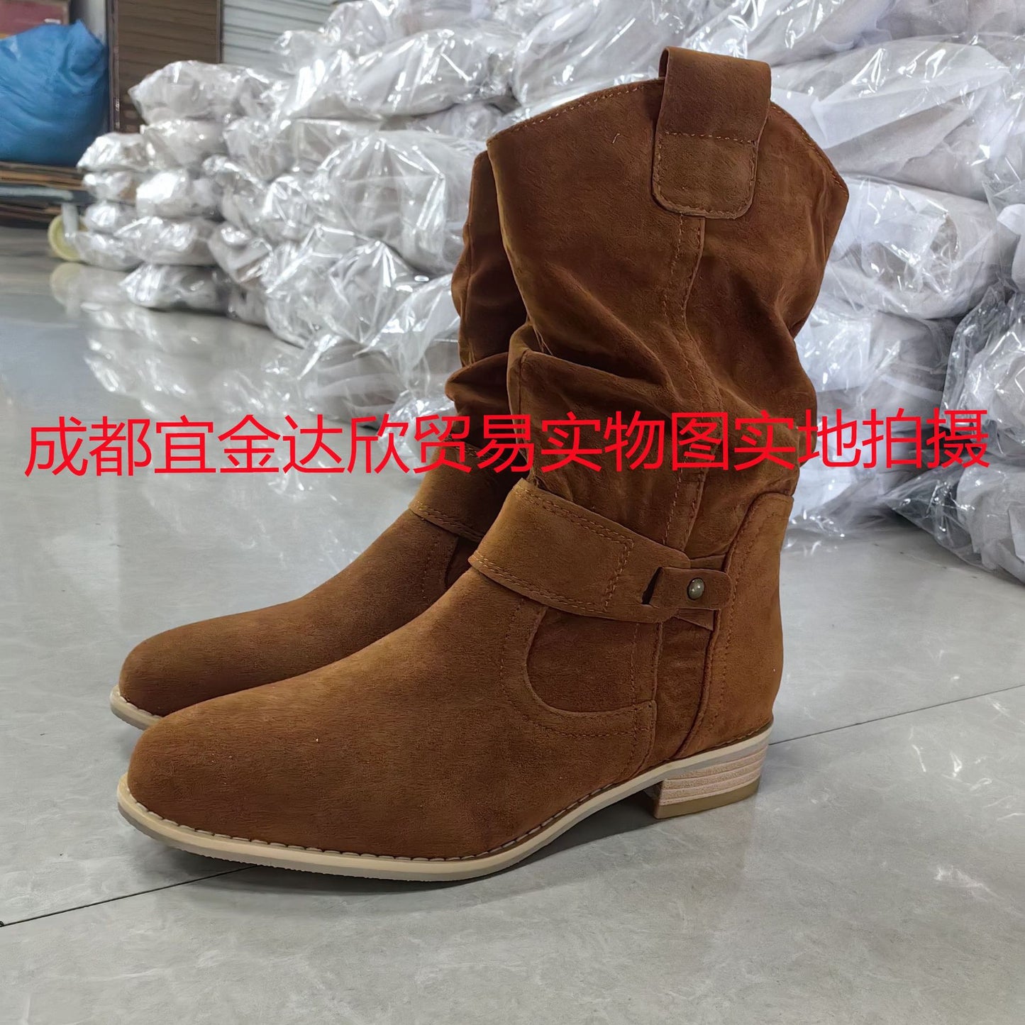 Stivali Ortopediche Aggraziate dal Look Moderno