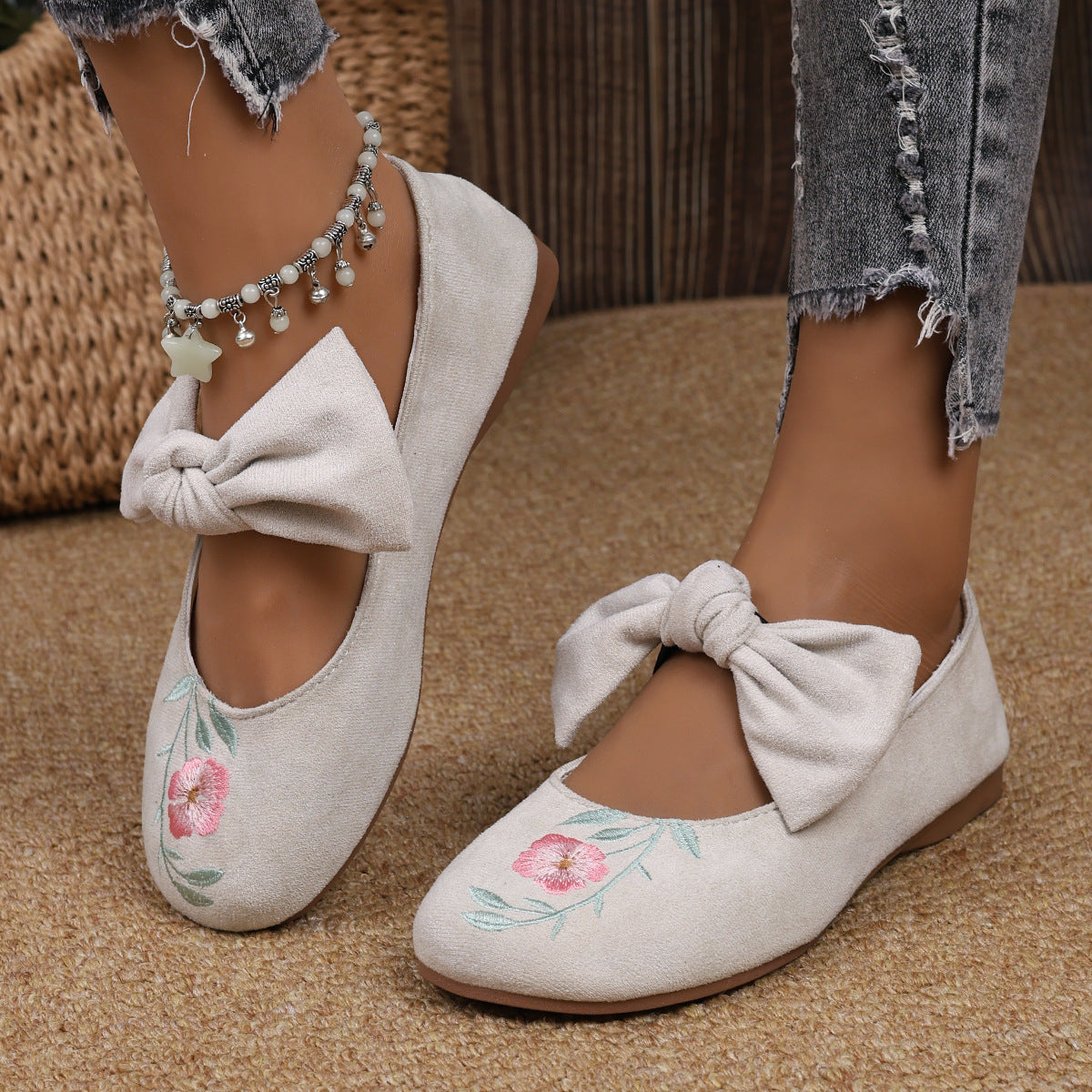 Scarpe Ortopediche Aggraziate dal Look Moderno