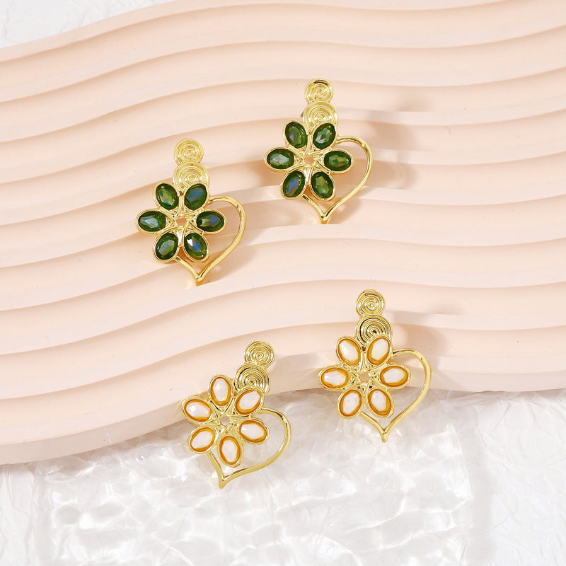 Orecchino artigianale delicato