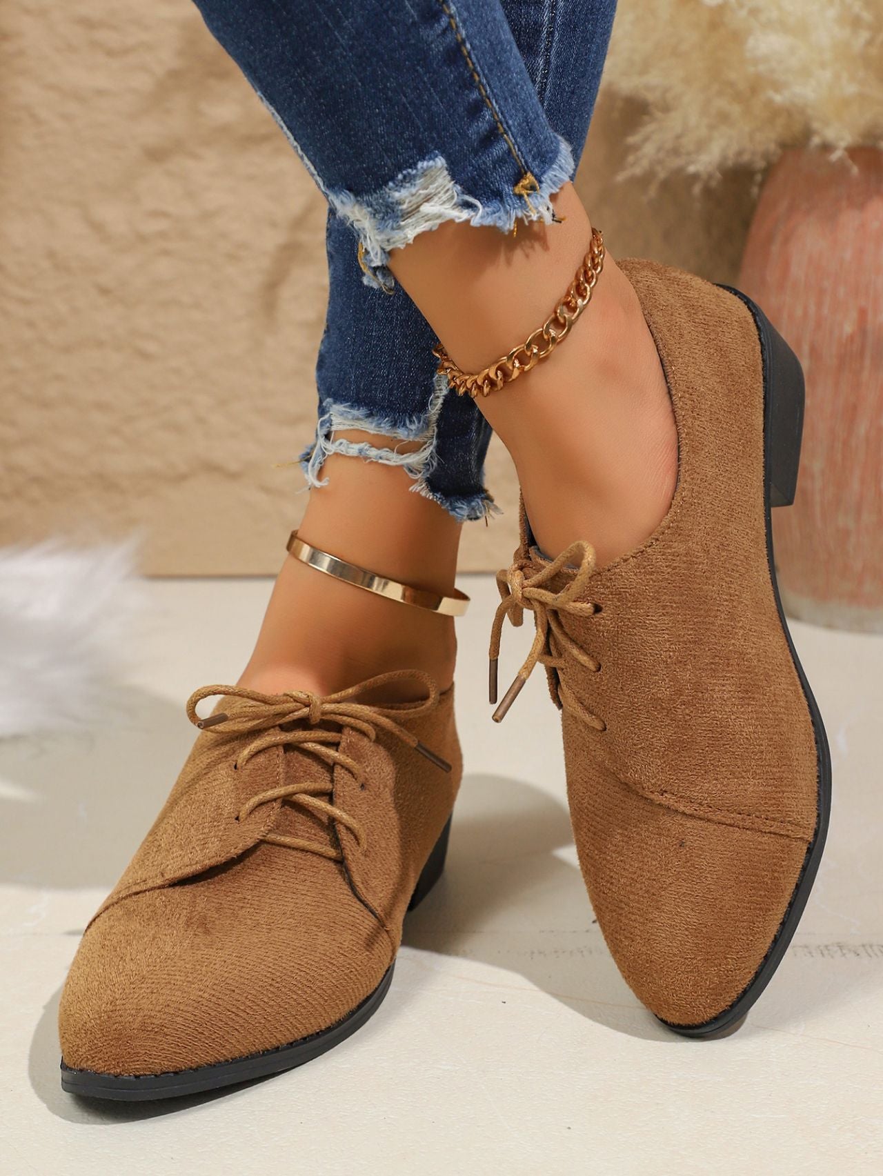 Scarpe Ortopediche Aggraziate dal Look Moderno