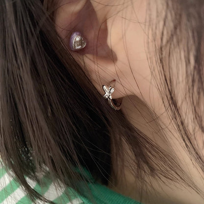 Orecchino artigianale delicato