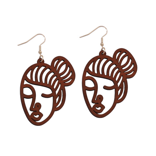 Orecchino artigianale delicato