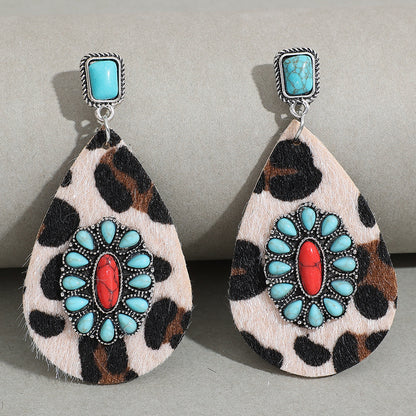 Orecchino artigianale delicato