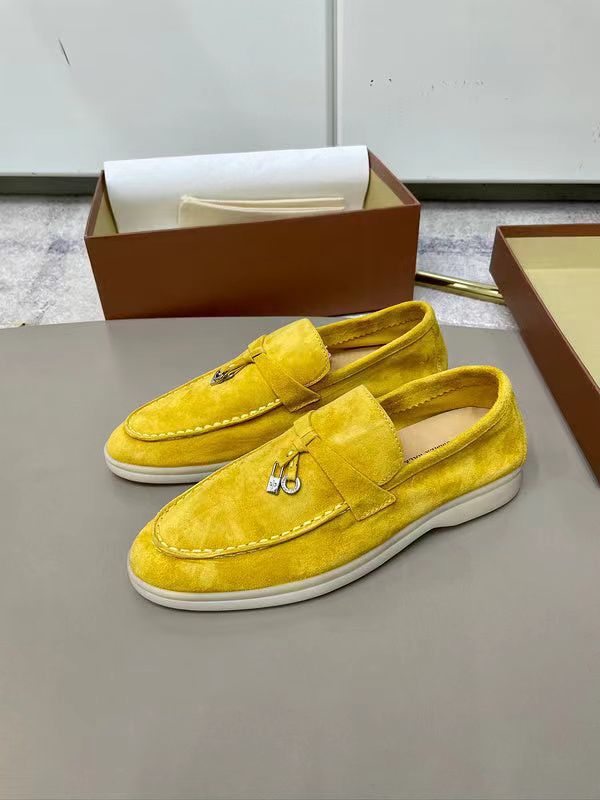 Scarpe Ortopediche Aggraziate dal Look Moderno