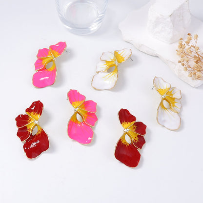 Orecchino artigianale delicato