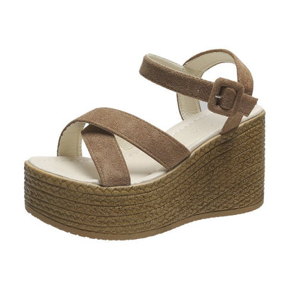 Sandali Ortopediche Aggraziate dal Look Moderno