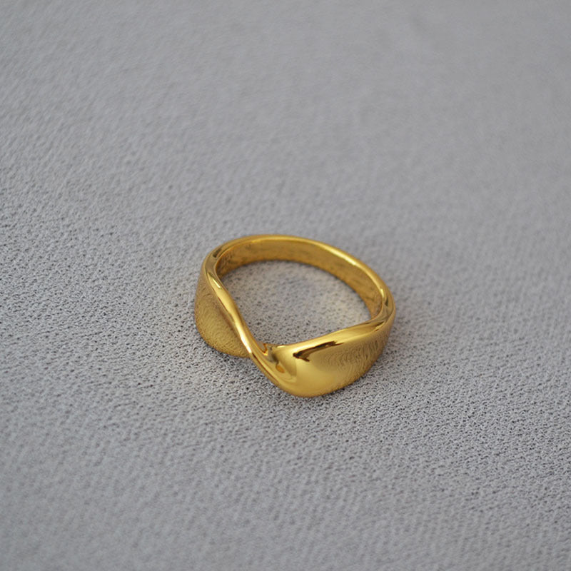 Oro Anello elegante per ogni occasione