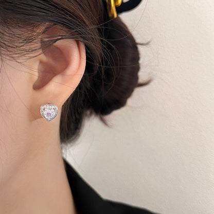 Orecchino elegante per ogni occasione