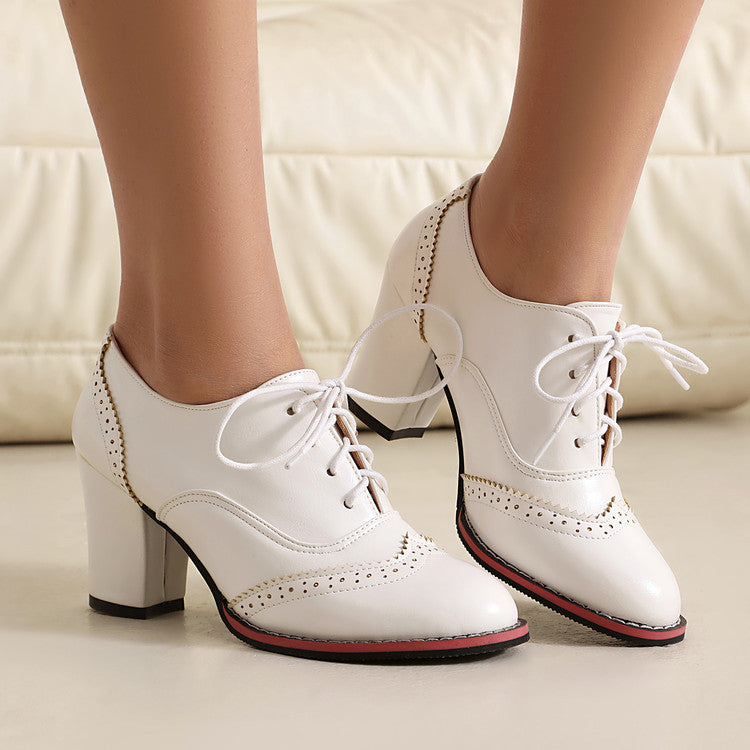 Scarpe Ortopediche Aggraziate dal Look Moderno