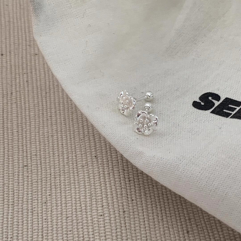 Orecchino artigianale delicato