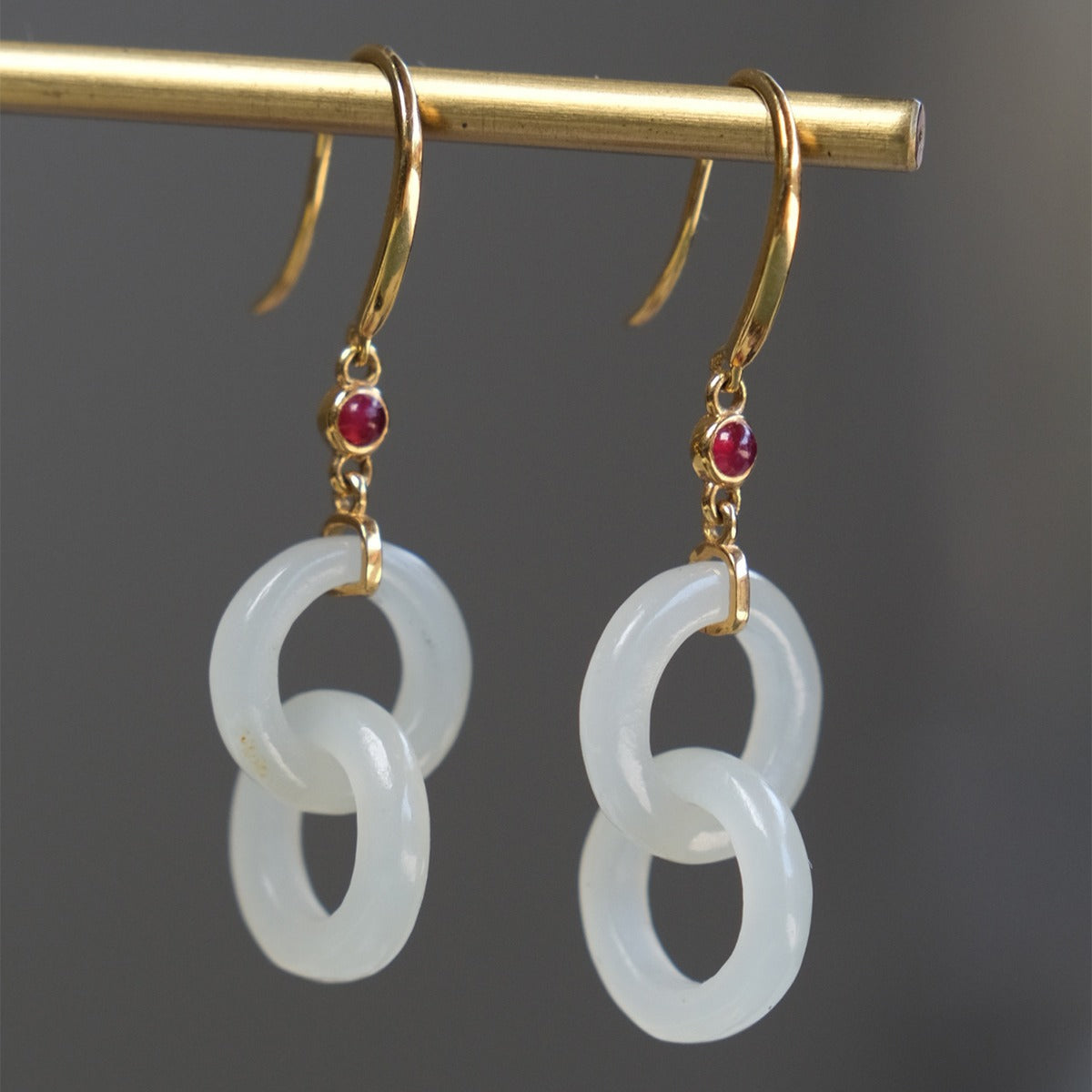 Orecchino bellissimo con stile unico