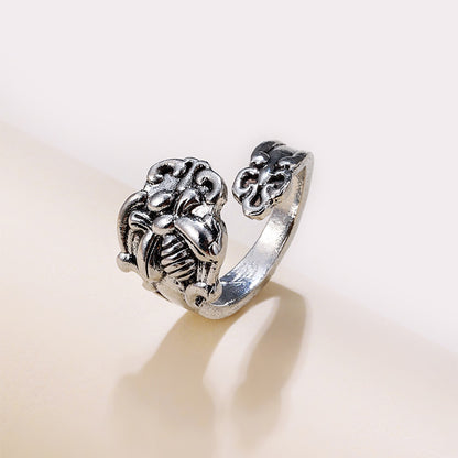 Anello bellissimo con stile unico