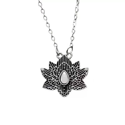 Gioiello vintage fatto a mano