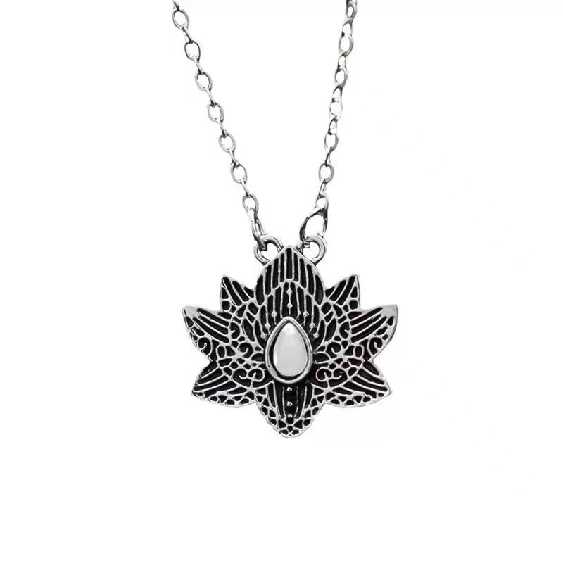 Gioiello vintage fatto a mano