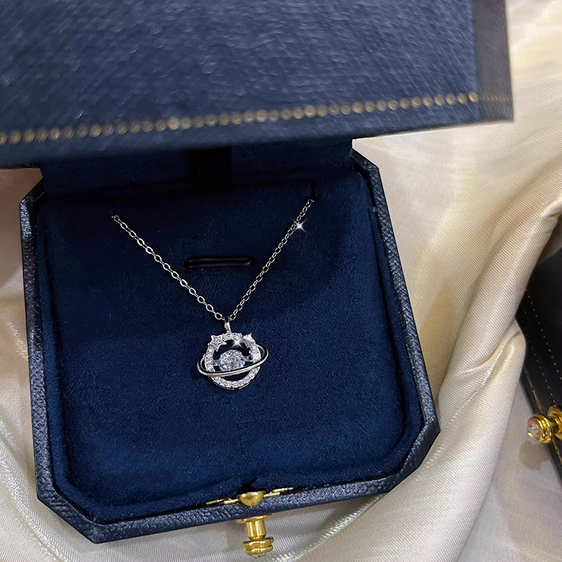 Gioiello vintage fatto a mano