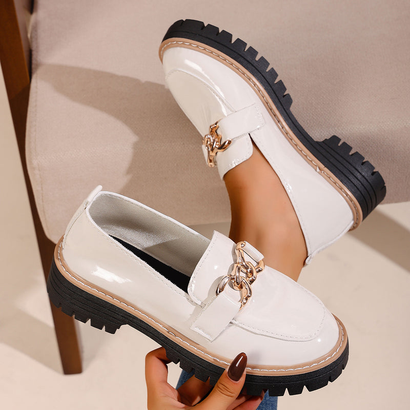 Scarpe Ortopediche Aggraziate dal Look Moderno