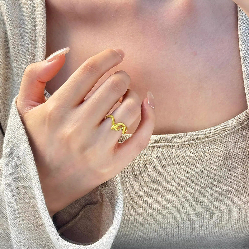 Oro Anello classico dal fascino senza tempo