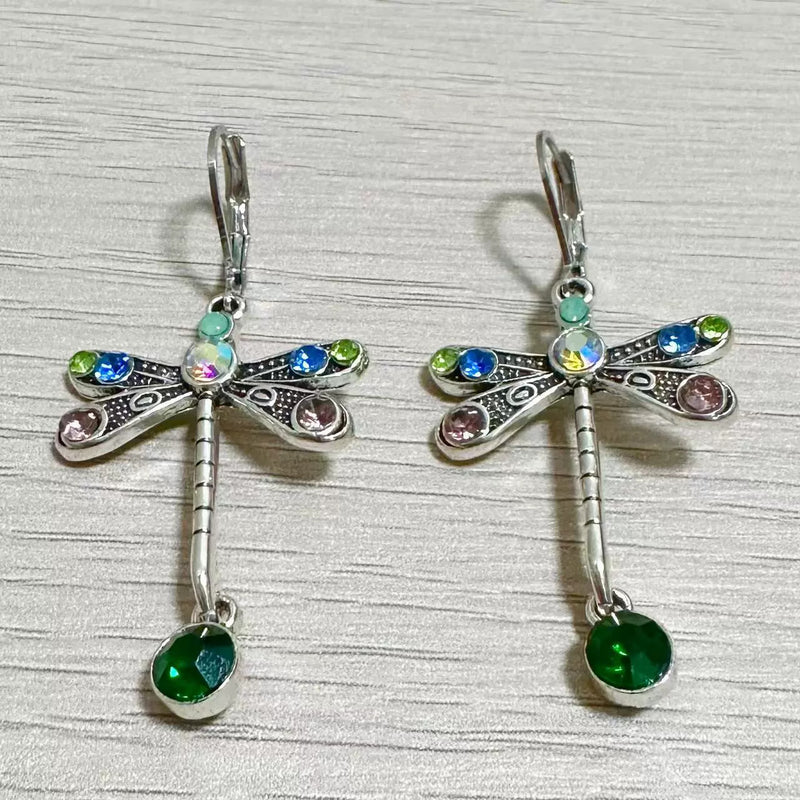 Orecchino affascinante per ogni occasione