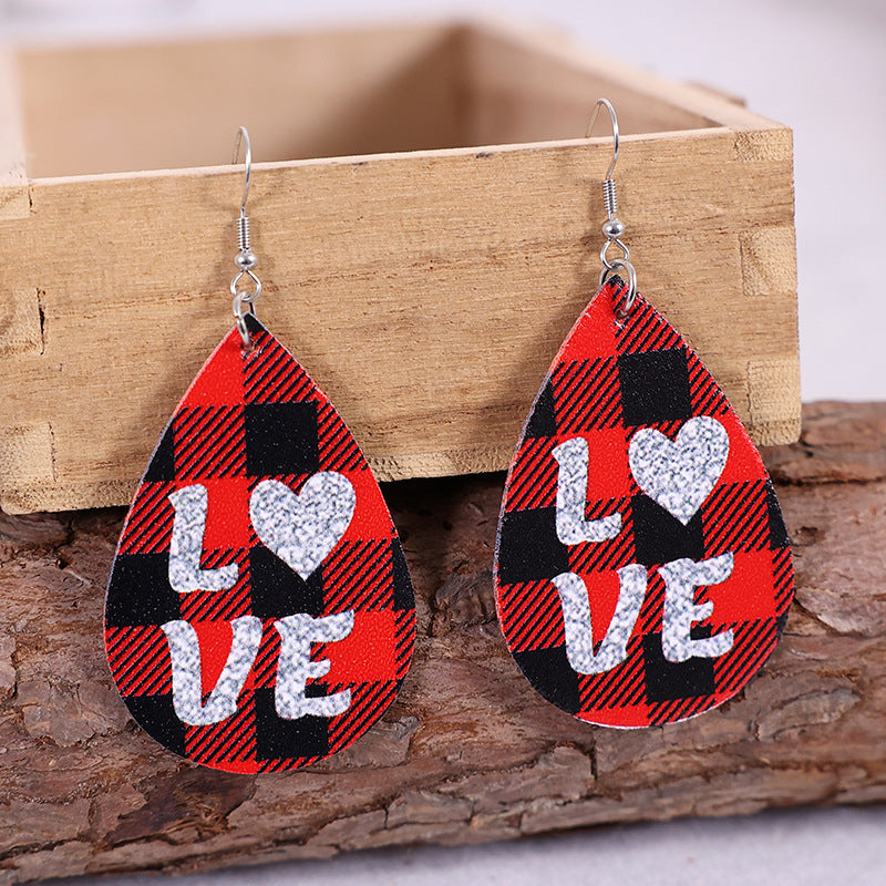 Orecchino artigianale delicato