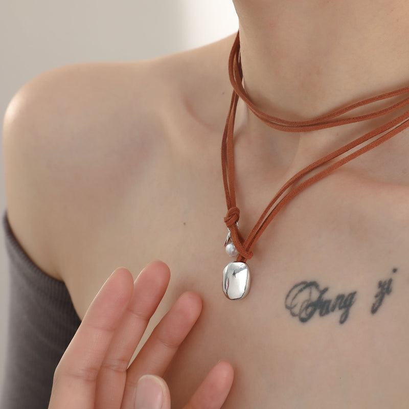 Gioiello artigianale delicato