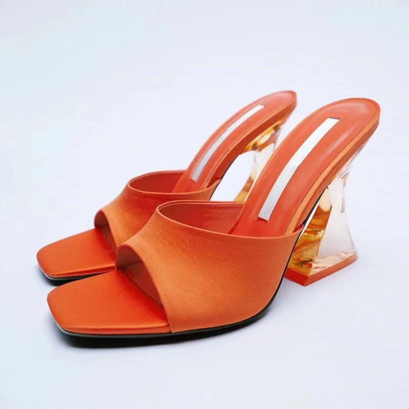 Sandali Ortopediche Aggraziate dal Look Moderno