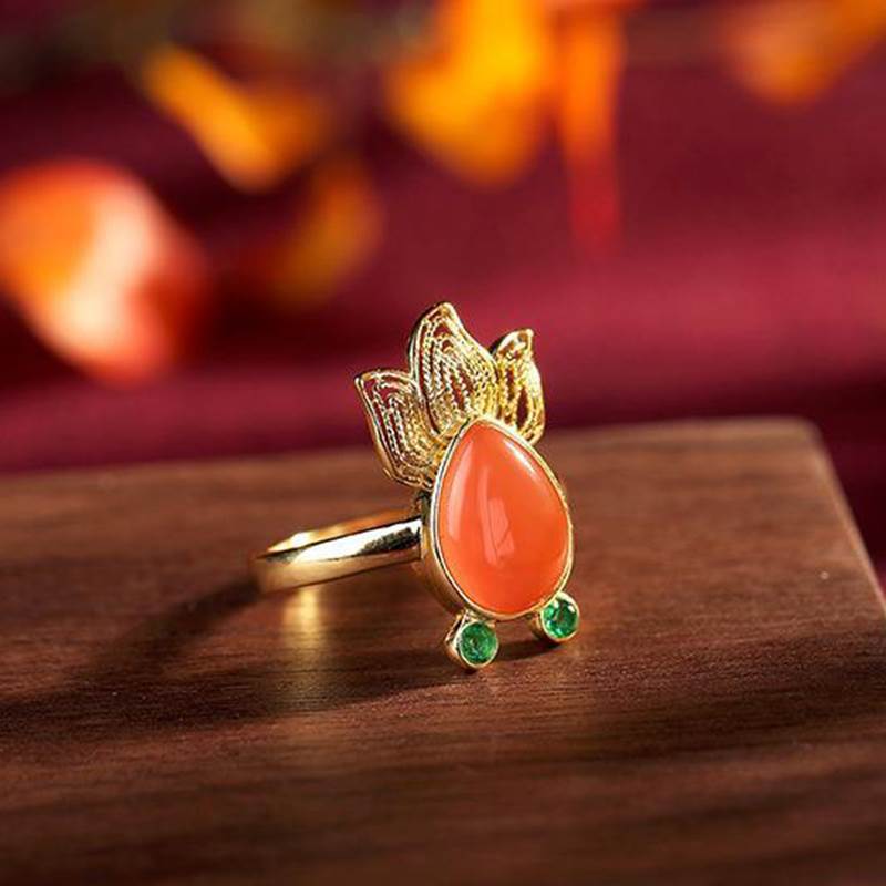 Oro Orecchino bellissimo con stile unico