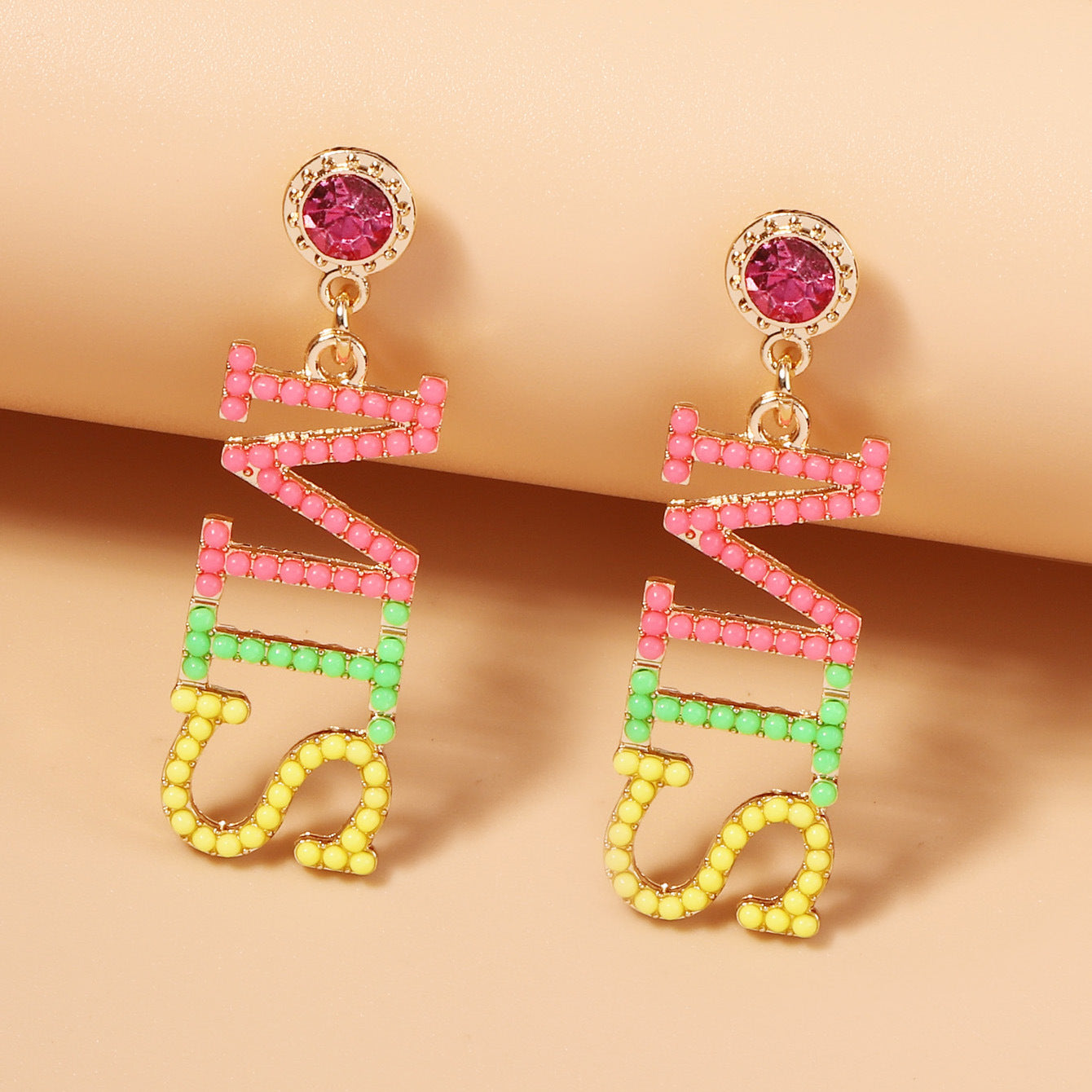 Orecchino affascinante per ogni occasione