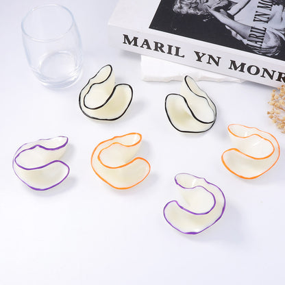 Orecchino artigianale delicato