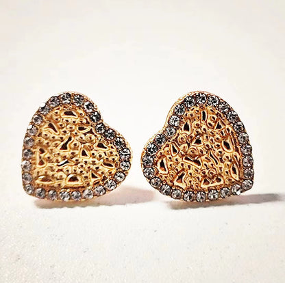 Orecchino romantico per momenti speciali